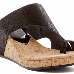 Donald J Pliner size 9 black wedge sandals